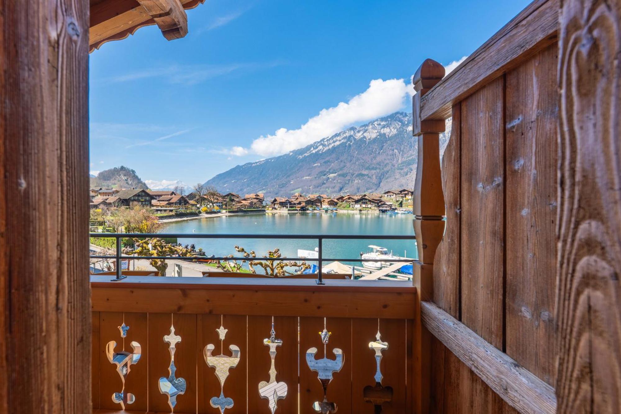 Deluxe Double Room Lake View