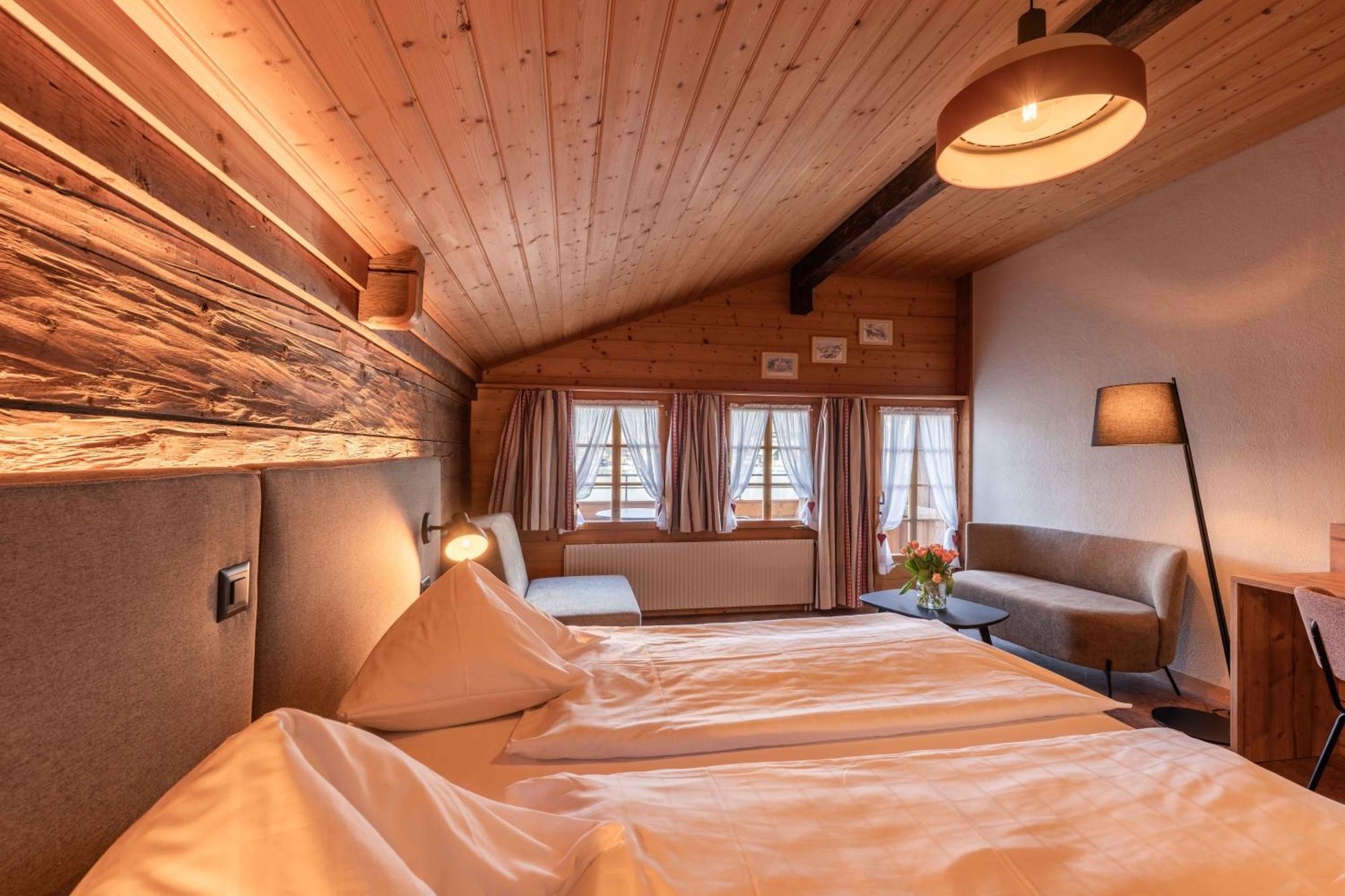 Deluxe Double Room Lake View